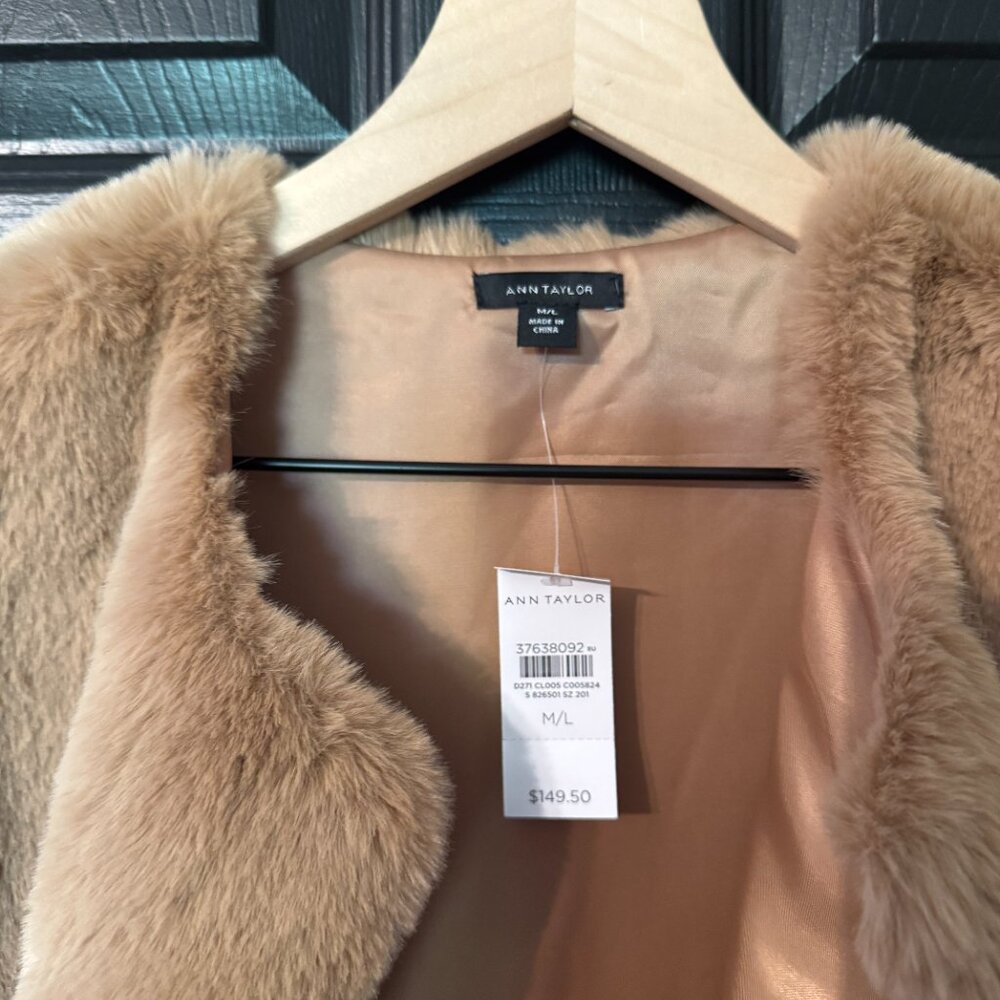 NWT Ann Taylor Faux Fur Long Vest Pink Tan Open Front Medium Large - Picture 2 of 4